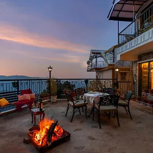  Villa Alaya 5 Bhk With Hill View - Meridian Oak